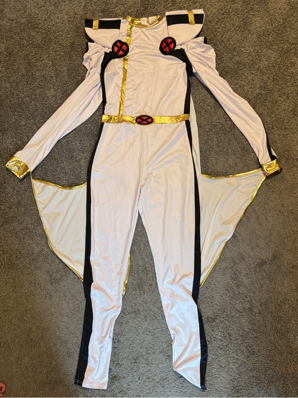 Women’s medium Storm costume.